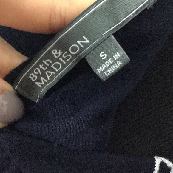 89th & MADISON navy cold shoulder top - Picture 5 of 7